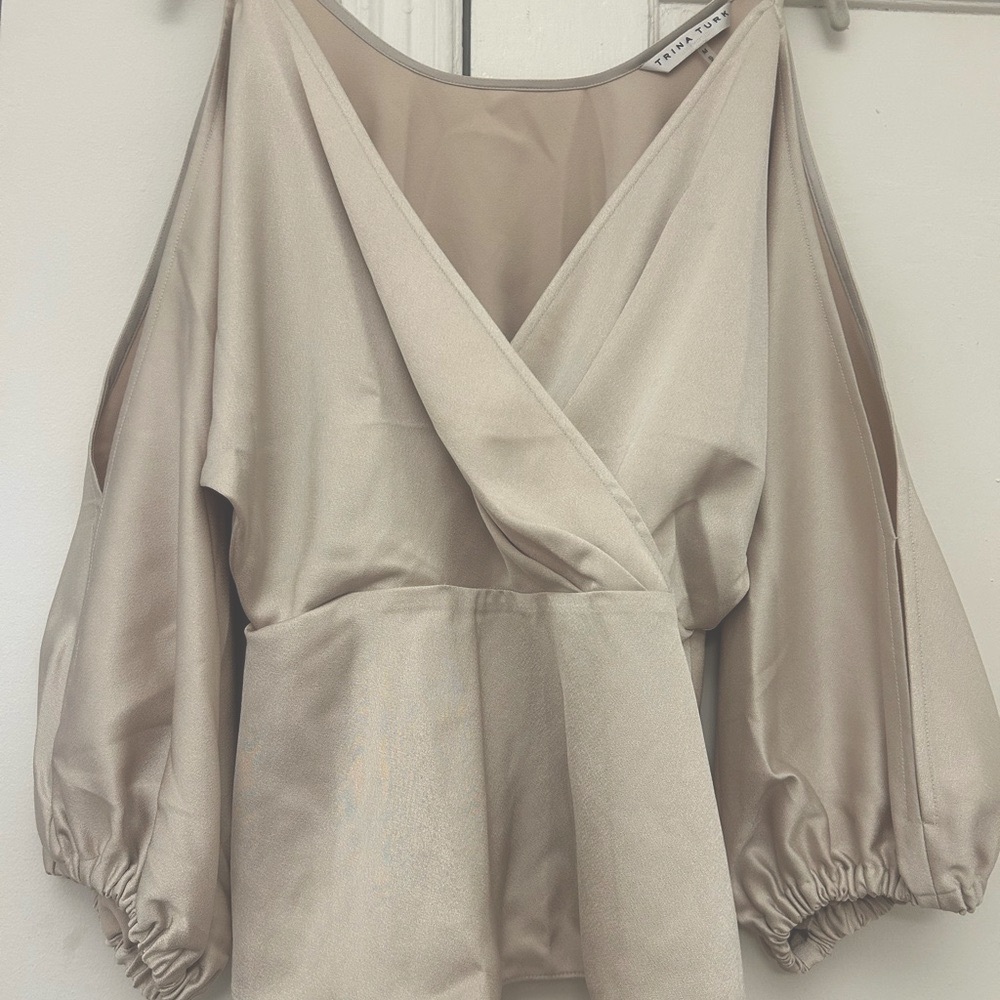 Never Worn! Trina Turk Cold Shoulder Beige top